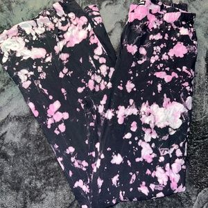 Pink Splatter Flare Style Leggnings Size 2X